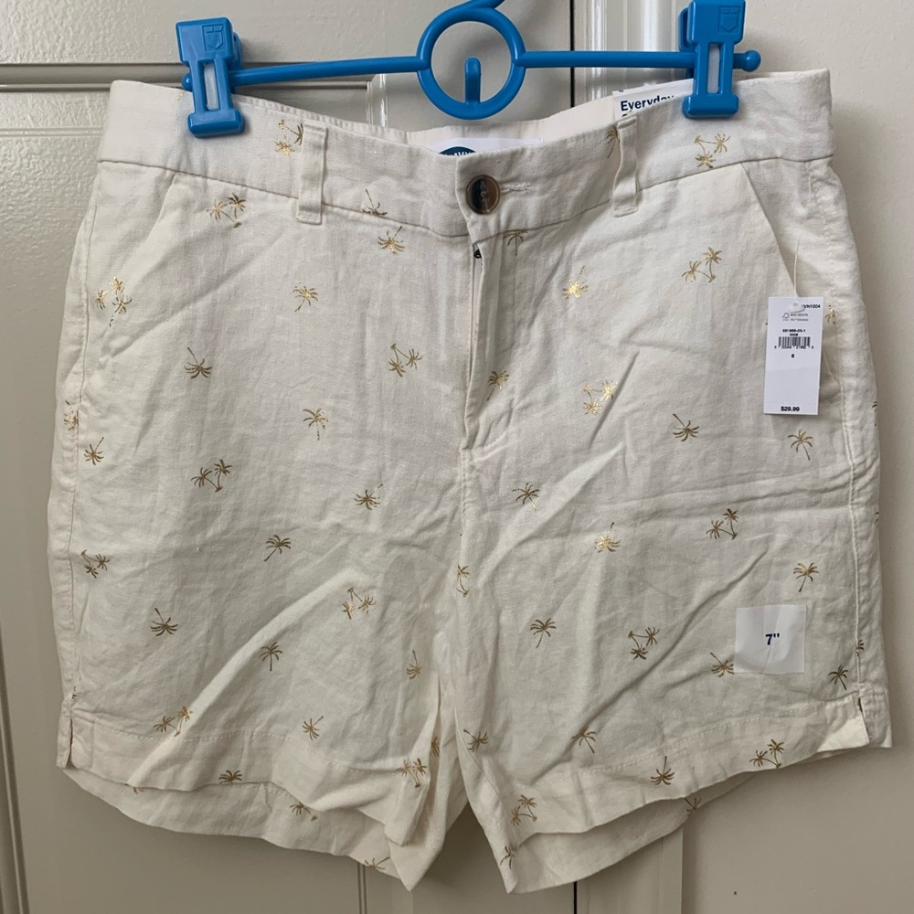 Old Navy Cream and Gold Women's Shorts